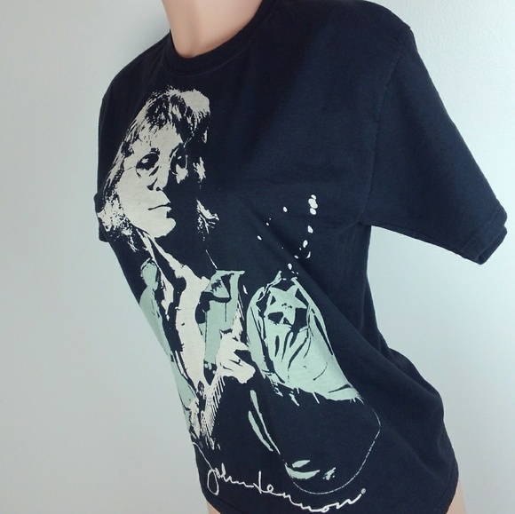 John Lennon ☮️ Beatles Shirt - Picture 4 of 6